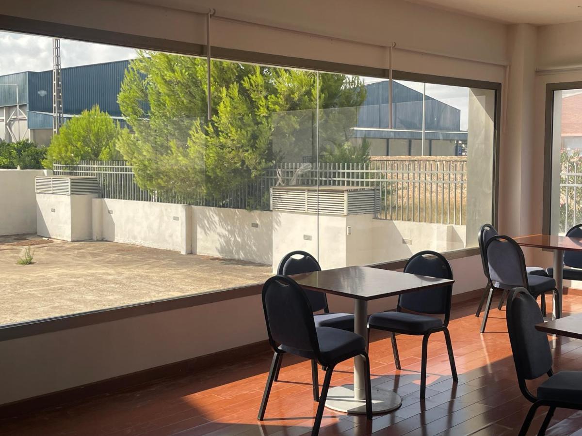 Cityexpress Hotel San Fernando - Carcaixent Екстер'єр фото