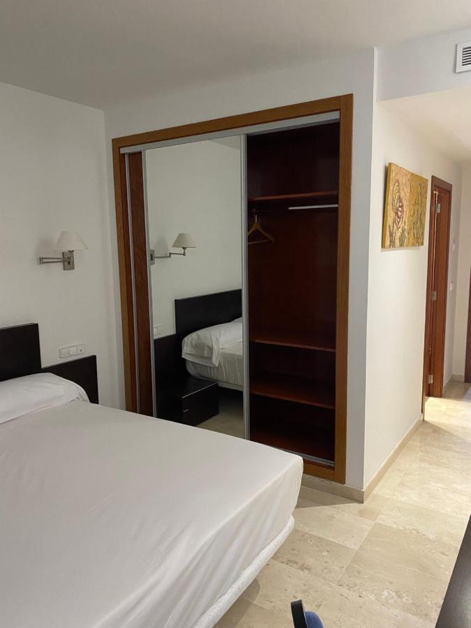 Cityexpress Hotel San Fernando - Carcaixent Екстер'єр фото
